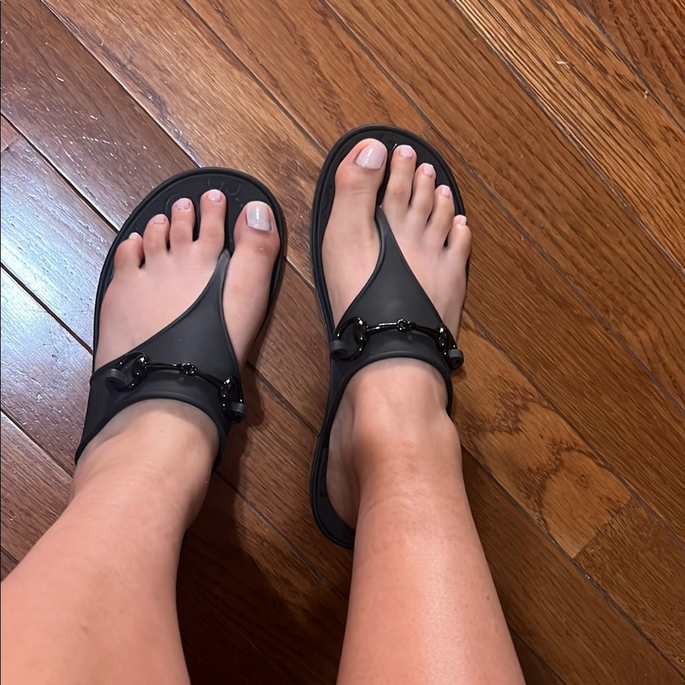 Black Women's Sandals